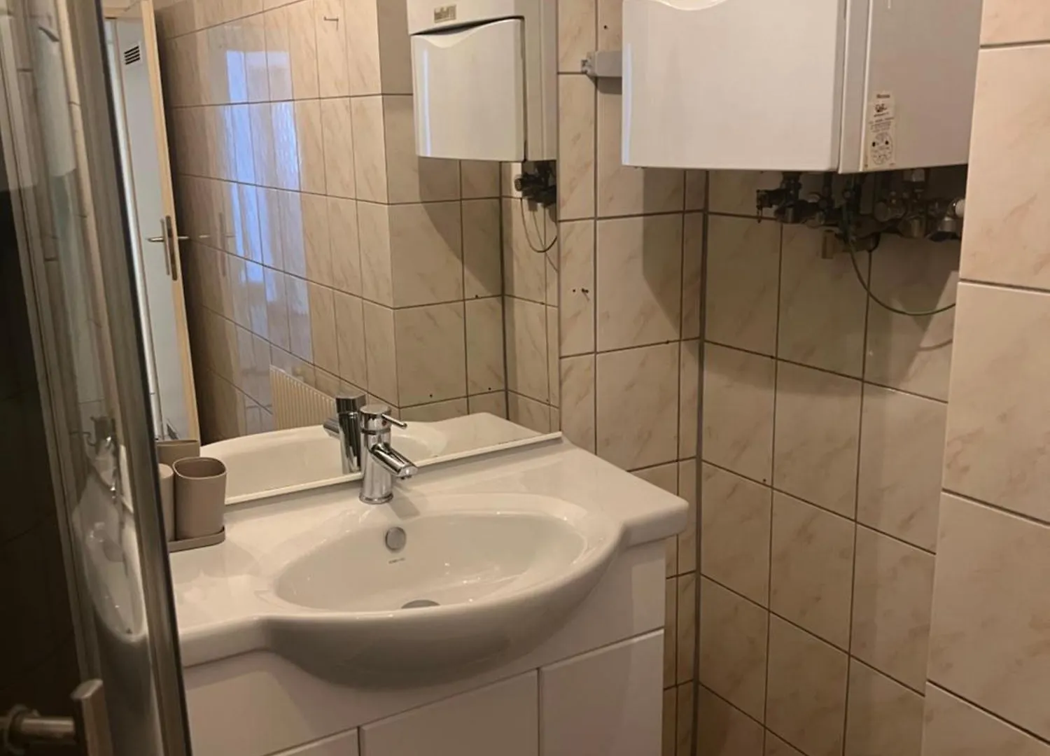 Cozy 2-Bedroom Retreat Near Subway And City Center Apartment Vienna